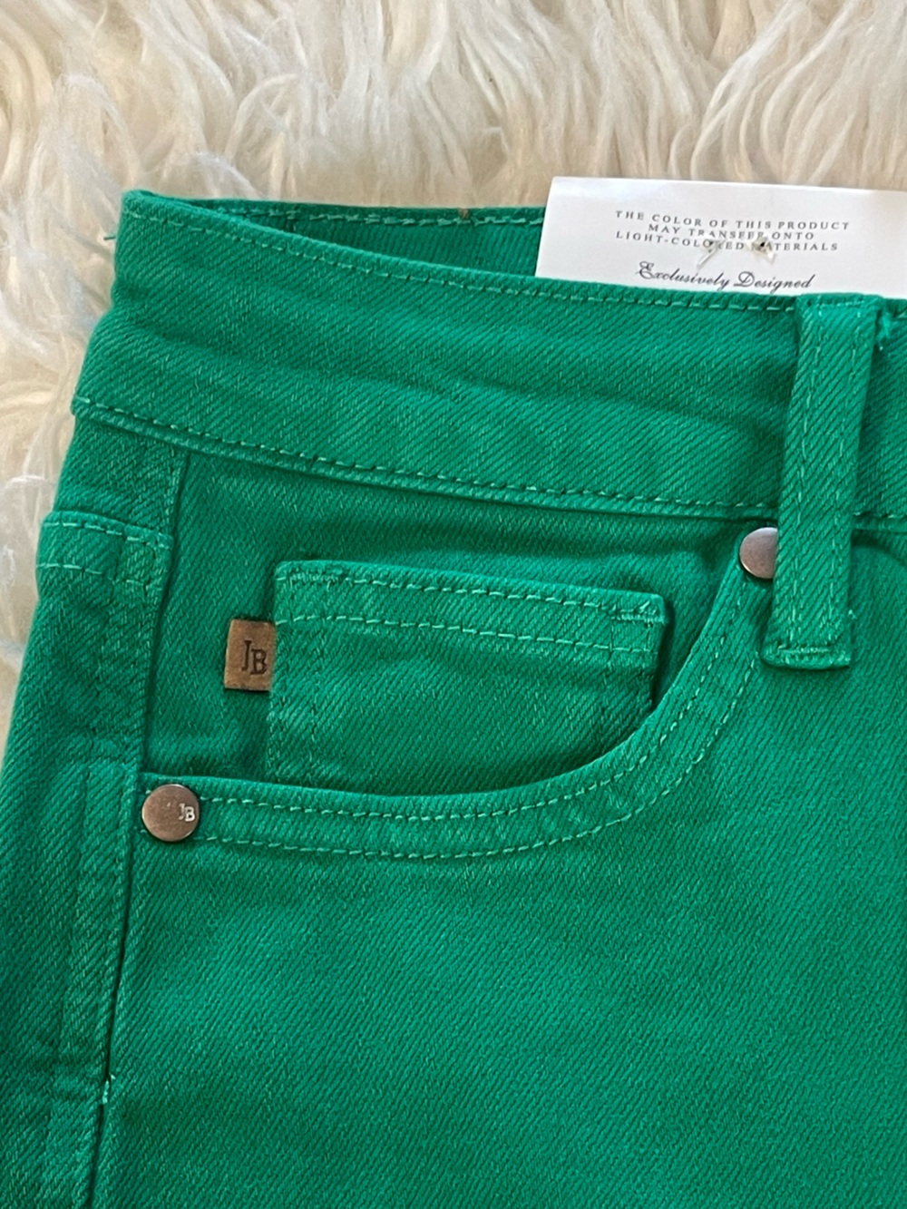 Judy Blue NWT Women’s High Waist Kelly Green Tummy Control Top Shorts. Medium - Picture 3 of 12